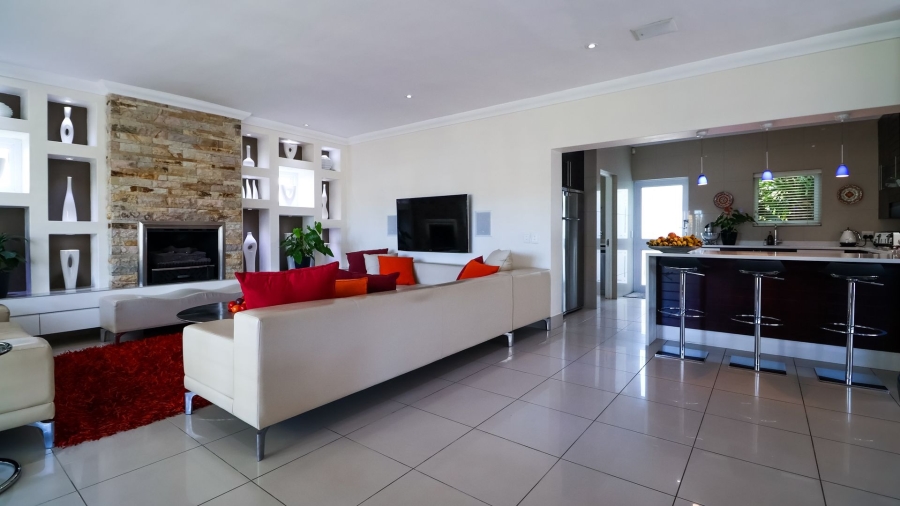 5 Bedroom Property for Sale in Thesen Islands Western Cape